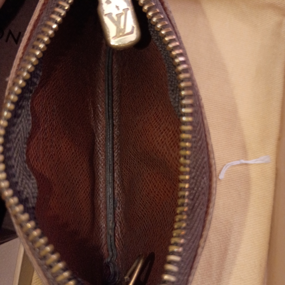 Louis Vuitton Brown Key Pouch - Picture 5 of 10